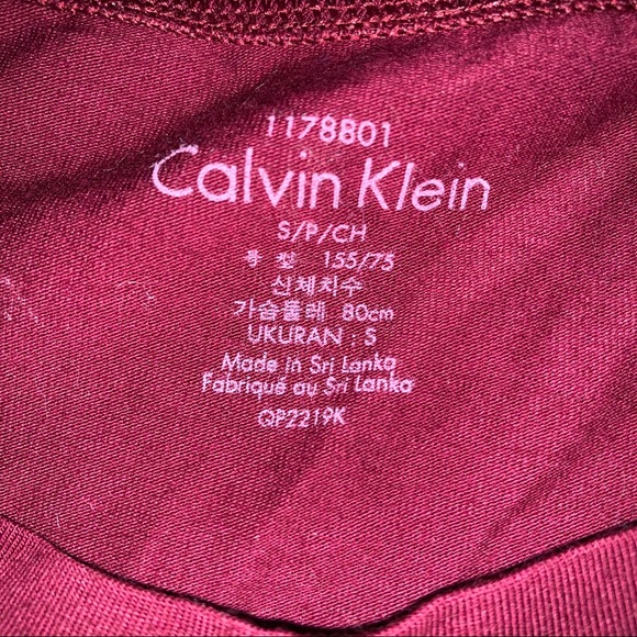 CALVIN KLEIN Woman T-Shirt - Picture 4 of 4